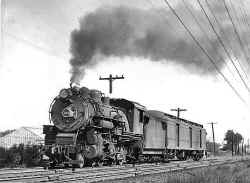 LIRR143_Hicksville_Horse-Pullman-class-B74a_1947.jpg (106034 bytes)